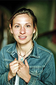 Olga Buzova bilan porno Yigitni eshak bilan sikishdi (foto)