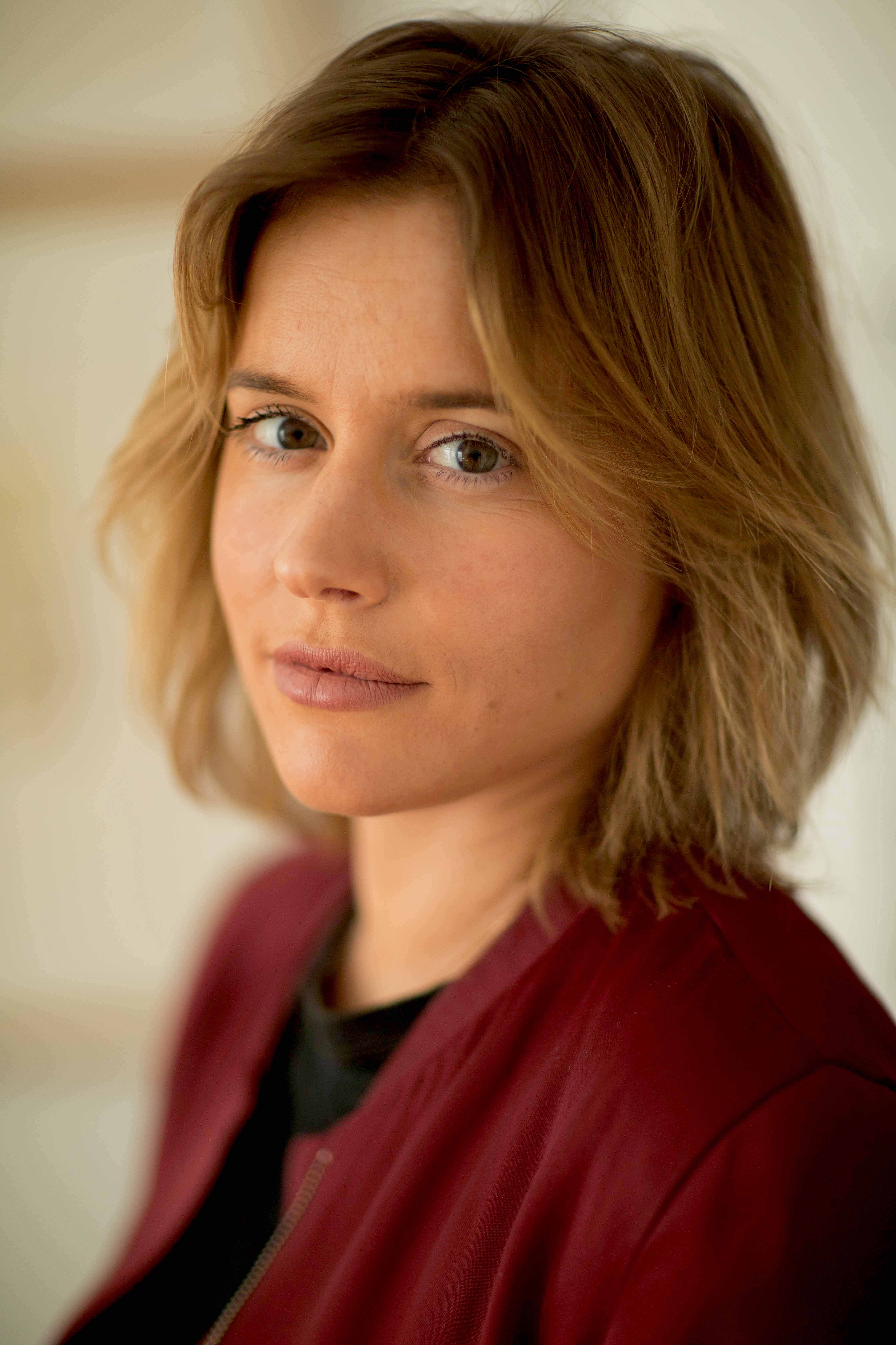 Emma Neveu Schauspielerin CASTFORWARD eTALENTA