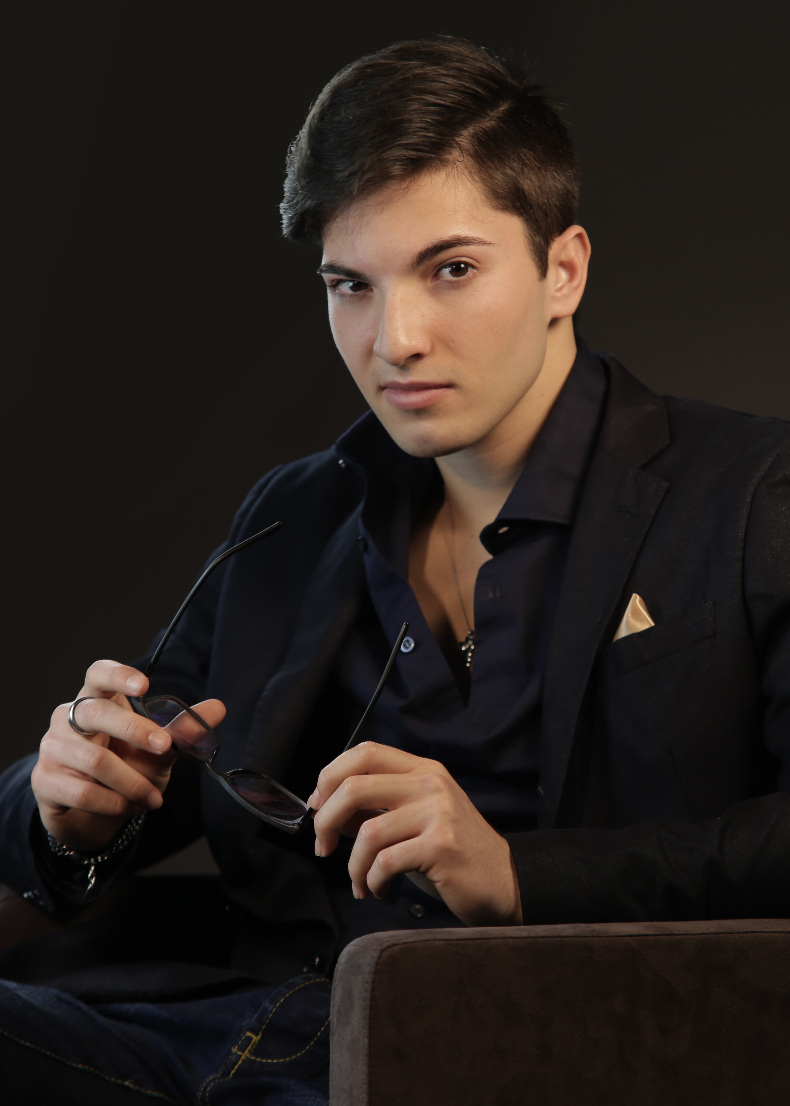 Lorenzo Sarnataro Schauspieler CASTFORWARD eTALENTA