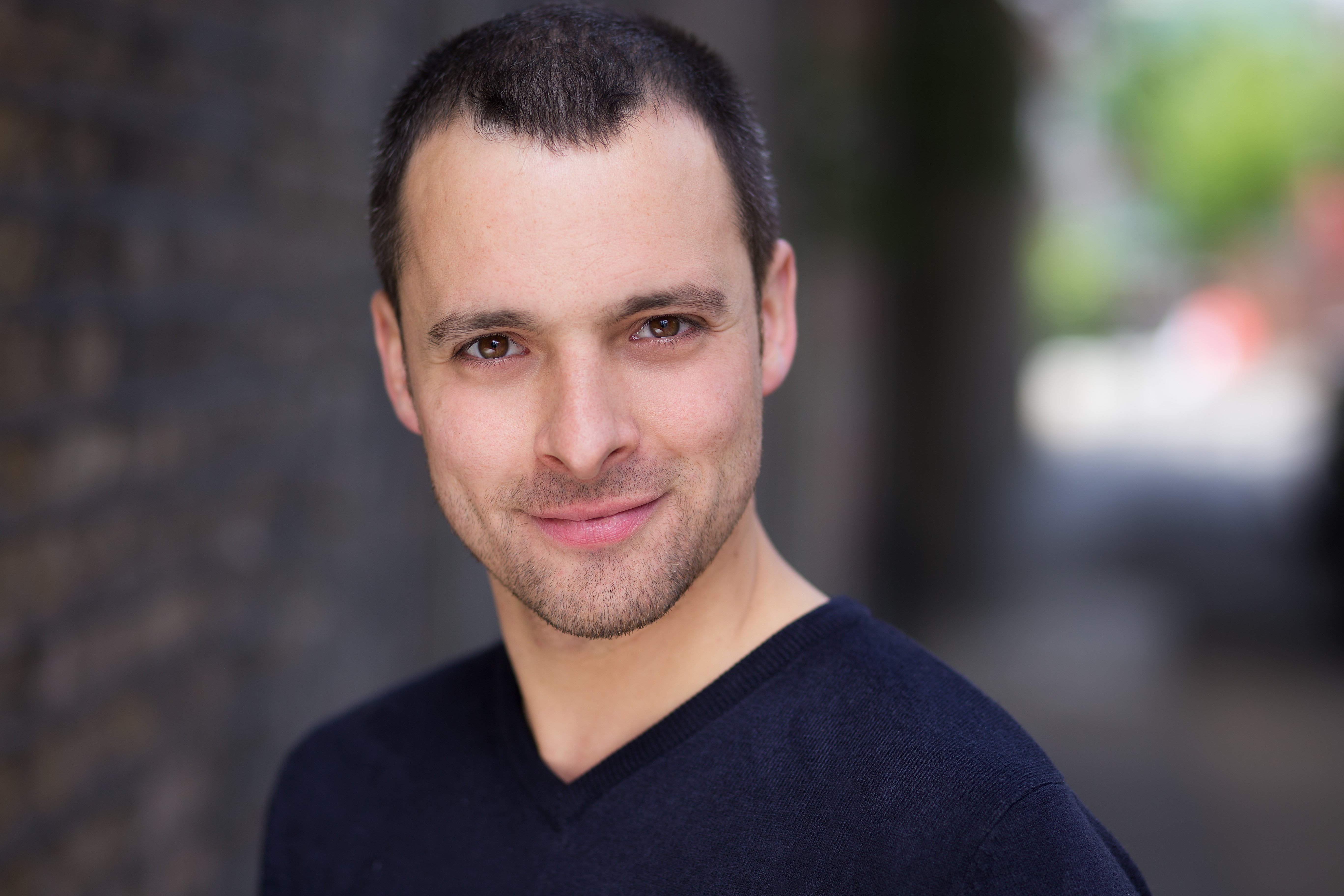 Adam Reeves - Schauspieler, Model, Moderator (Fernsehen) - CASTFORWARD ...