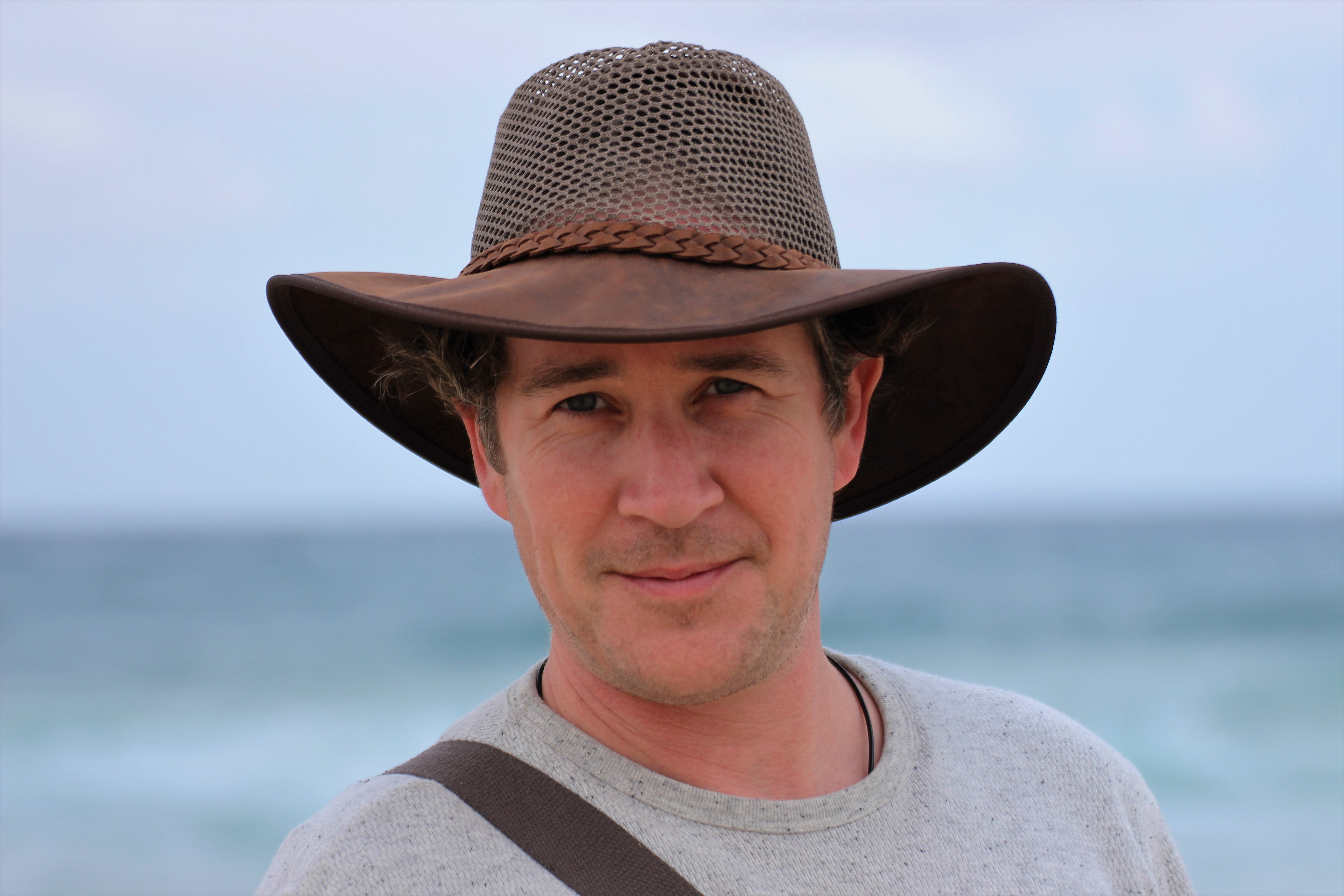 Daniel Bernhardt Kleindarsteller, Model CASTFORWARD